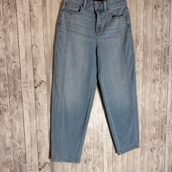 Talbots High-Waist Relaxed Barrel Jeans 2P - Picture 2 of 7